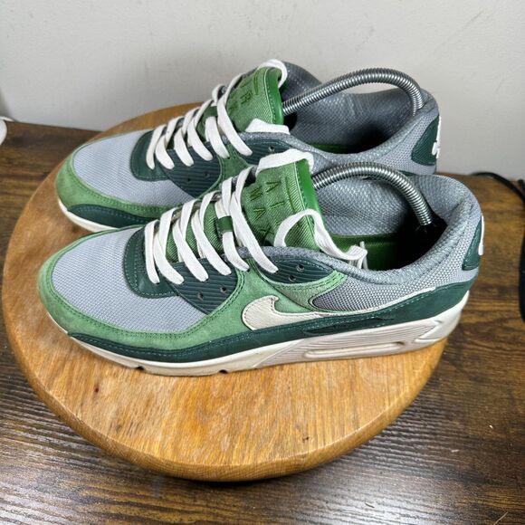 Nike Air Max 90 Premium Green Pale Ivory Men's Size 11 Shoe DH4621-300 - Picture 3 of 8